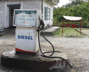 Is there enough fuel in the Sino-Pak tank?